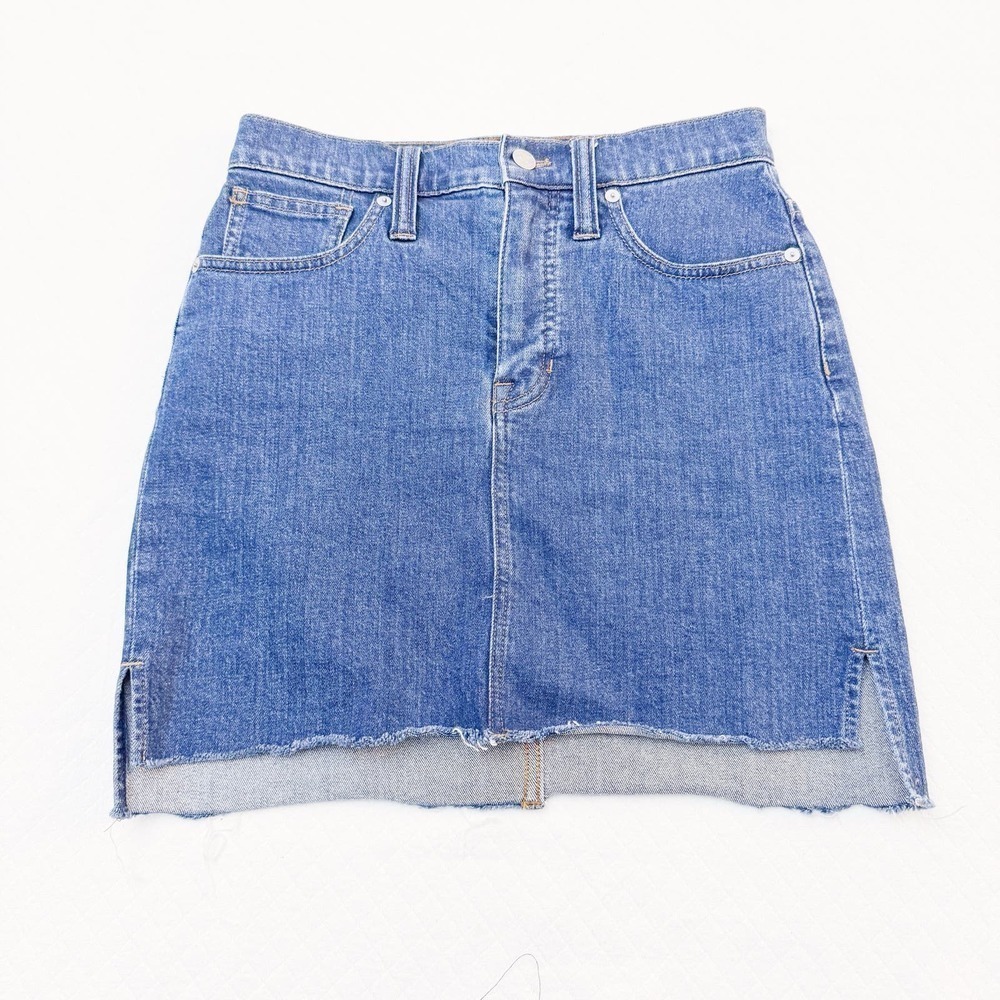 Madewell Raw Hem Denim Jean Skirt Style J2735 Size 25